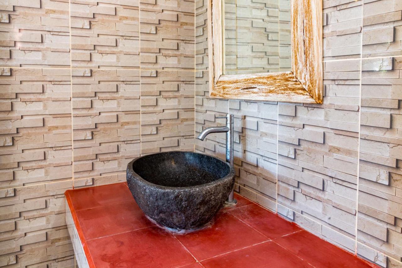 Dicky Guest House Batu Bolong Canggu Екстериор снимка