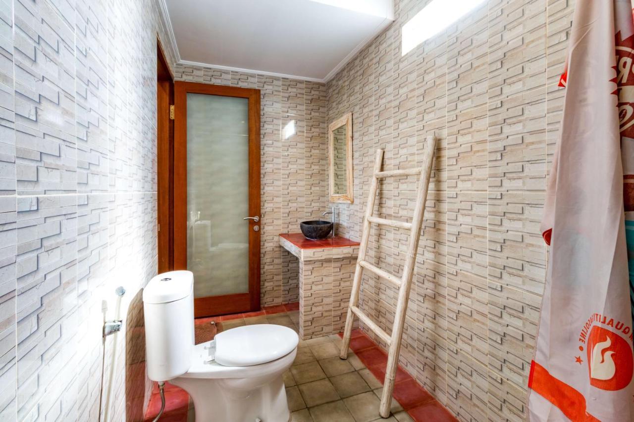 Dicky Guest House Batu Bolong Canggu Екстериор снимка